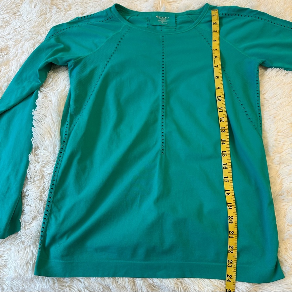 Athleta Foothill Green Long Sleeve Top Size: Small - Picture 3 of 5